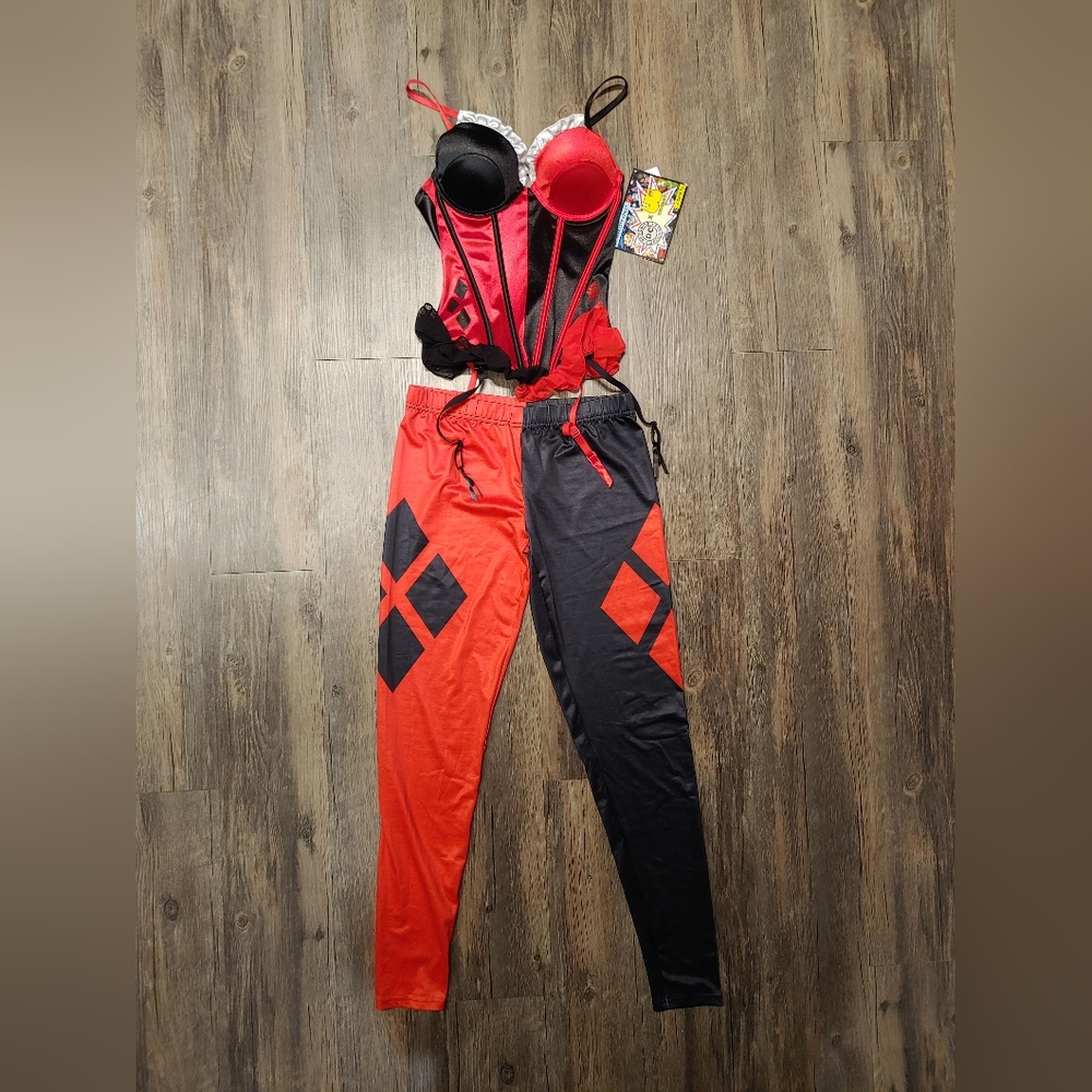 SOLD - Harley Quinn Bundle - M - Corset Bustier and Leggings - Cosplay - Costume